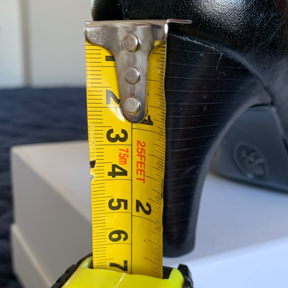 Sofft Black Leather Heels NEW - Picture 6 of 8